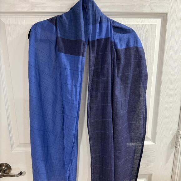 Eileen Fisher Scarf two-tone blue windowpane pattern Made in India - Picture 2 of 6